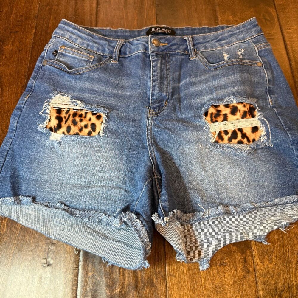 Judy Blue High Waist Distressed Leopard Cut Off Denim Shorts size 1XL